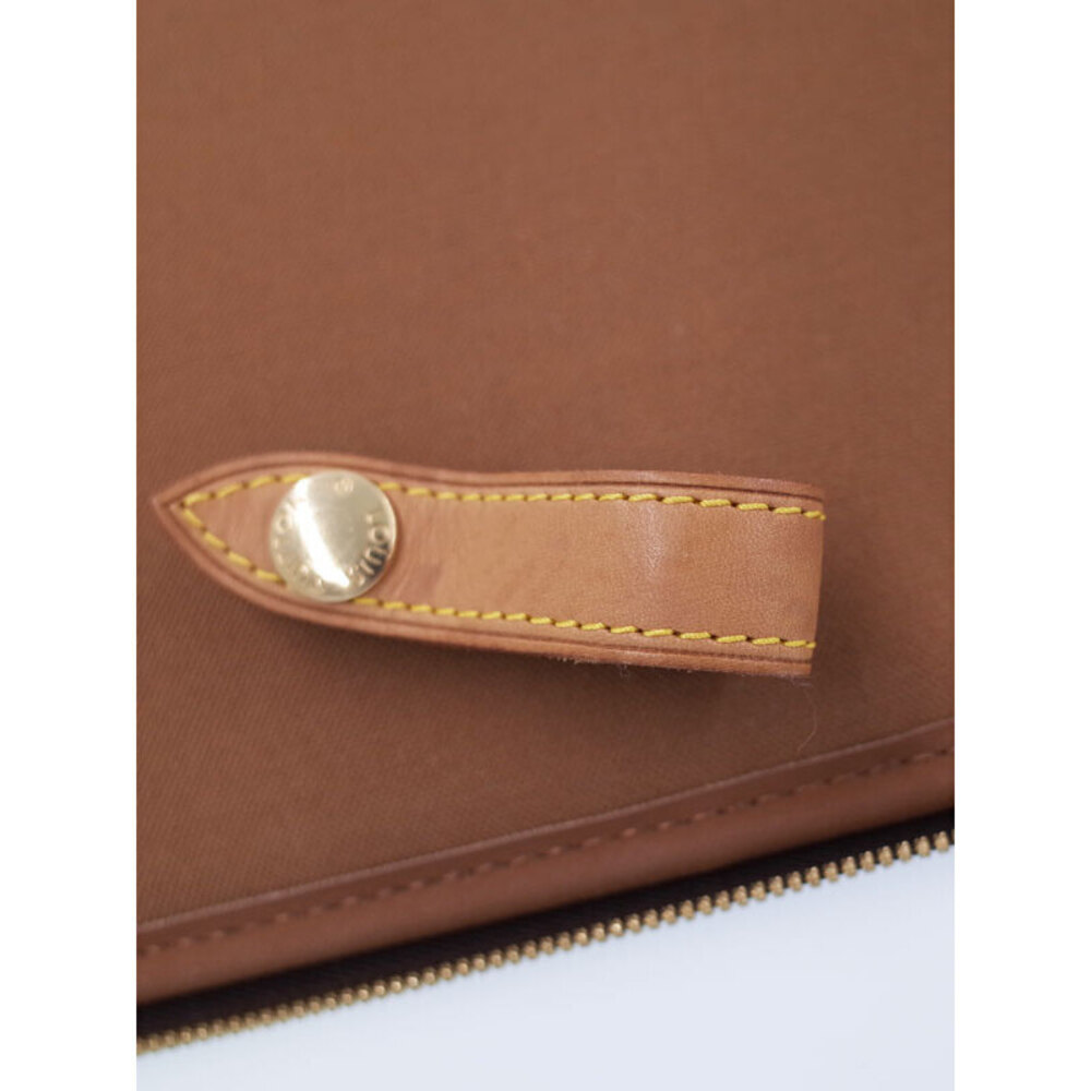 Louis Vuitton Pegasus Monogram Carry Case Brown on Leather - Picture 6 of 9